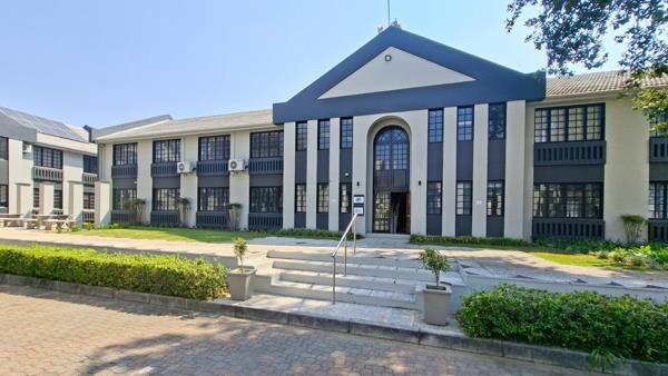 183 m² Office Space