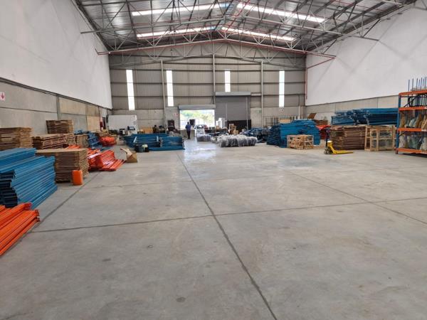 1 300 m² Industrial space