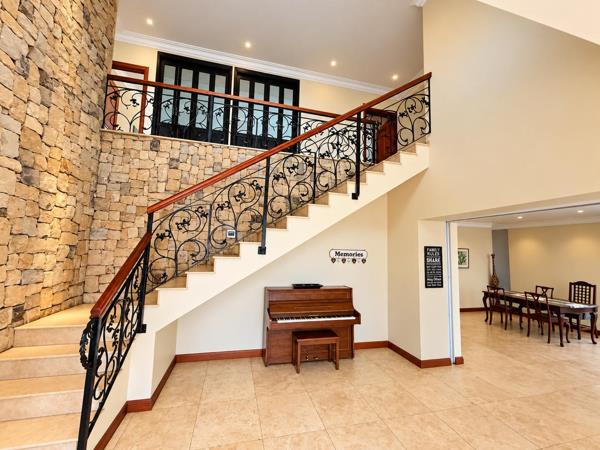 6 Bedroom House