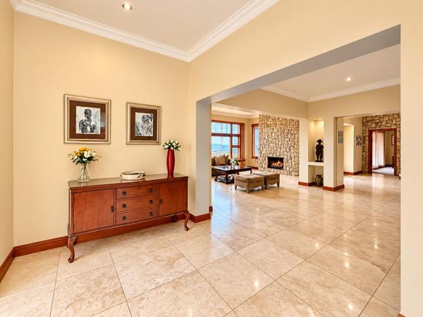 6 Bedroom House