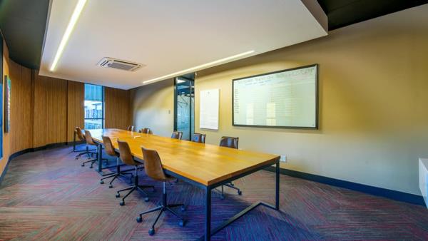 161 m² Commercial space