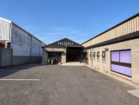 885 m² Industrial space