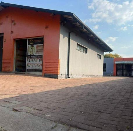 260 m² Commercial space