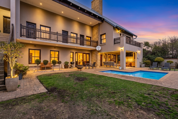 5 Bedroom House