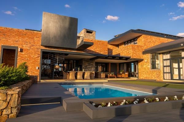 5 Bedroom House
