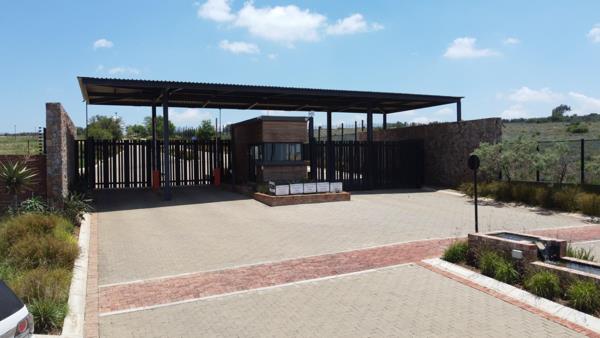 855 m² Land