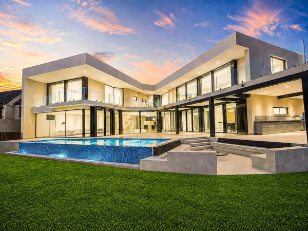 7 Bedroom House