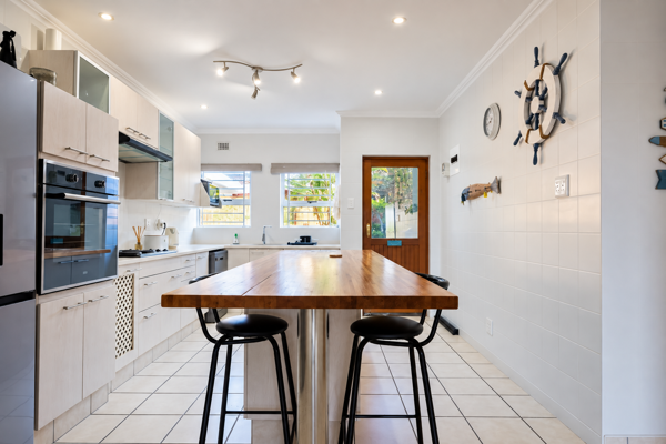 4 Bedroom Townhouse
