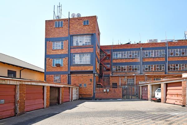 5 Bedroom Apartment