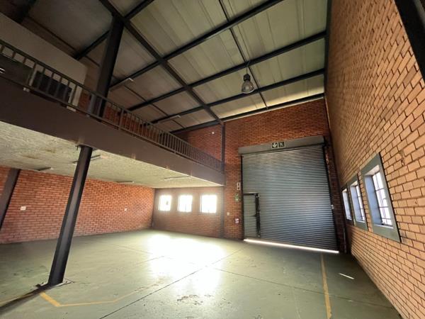 318 m² Industrial space