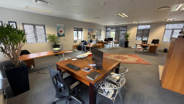 174 m² Office Space