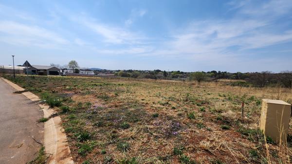 352 m² Land