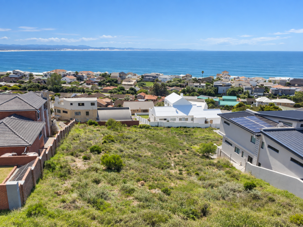 1 504 m² Land