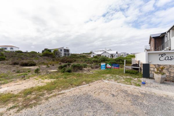 851 m² Land