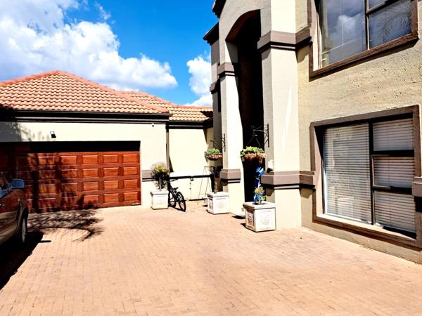 5 Bedroom House