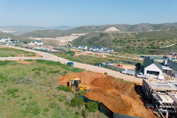 470 m² Land