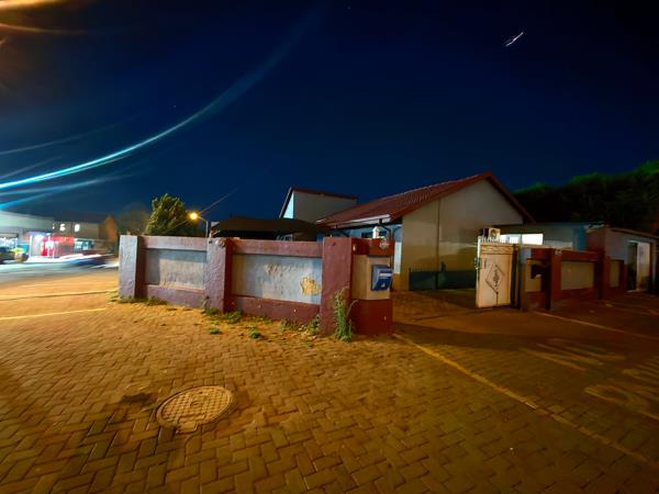 232 m² Commercial space