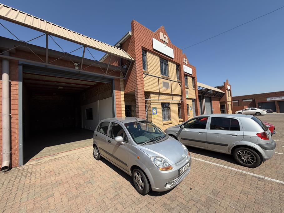 230 m² Industrial space