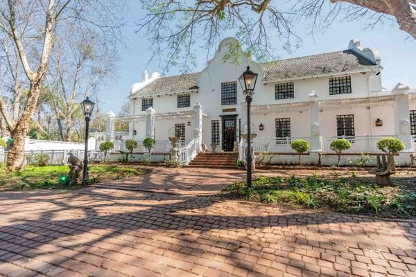 9 Bedroom House