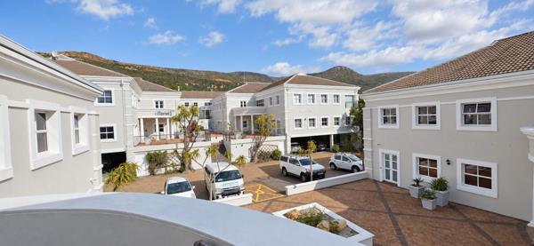 384 m² Office Space