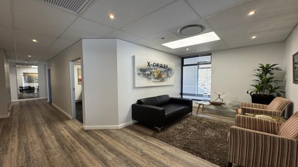 111 m² Commercial space