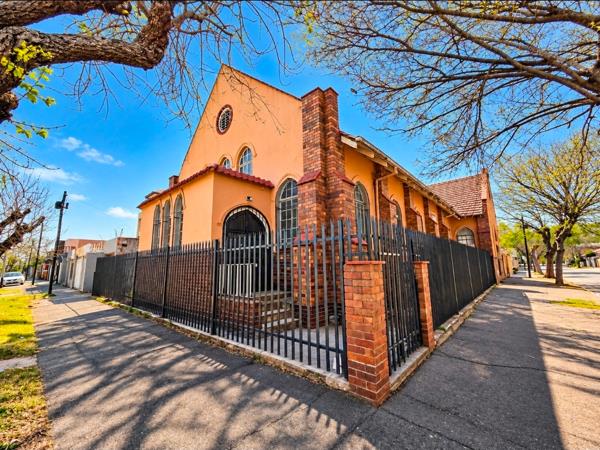 336 m² Commercial space