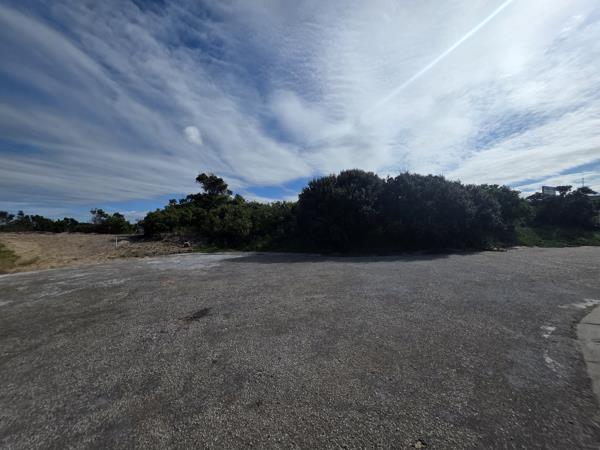 811 m² Land