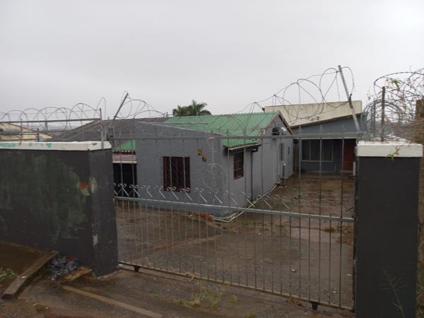 2 Bedroom House