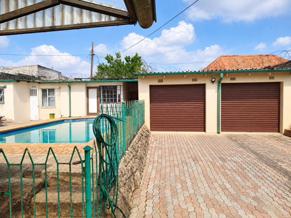 2 Bedroom House