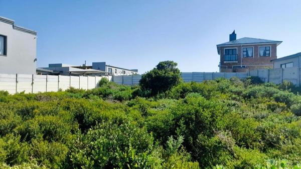 670 m² Land