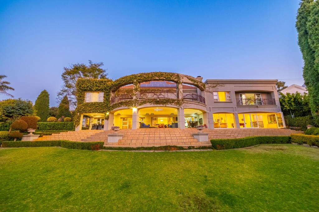 5 Bedroom House