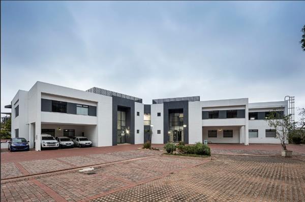 336 m² Office Space