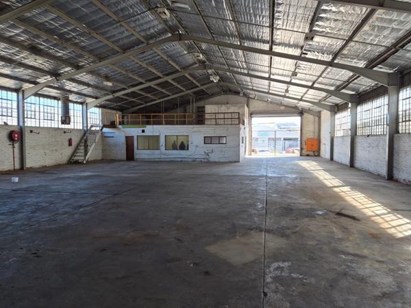 693 m² Industrial space