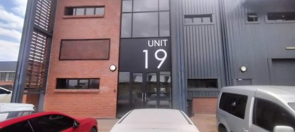 484 m² Industrial space