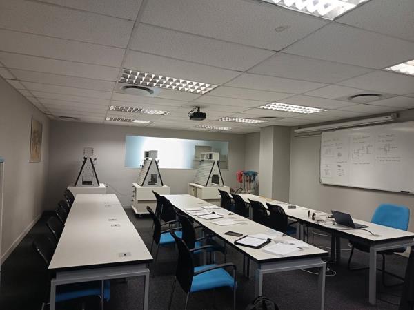337 m² Office Space