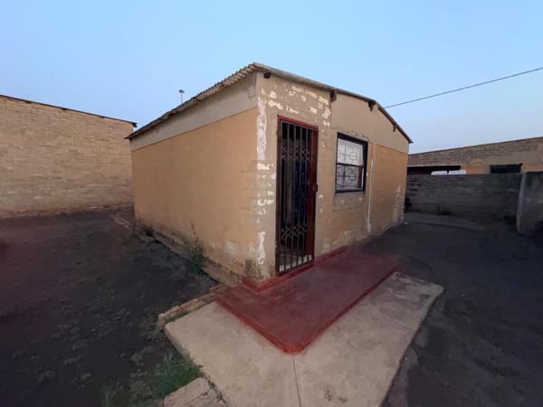 1 Bedroom House