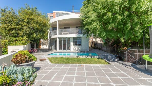 2.5 Bedroom House