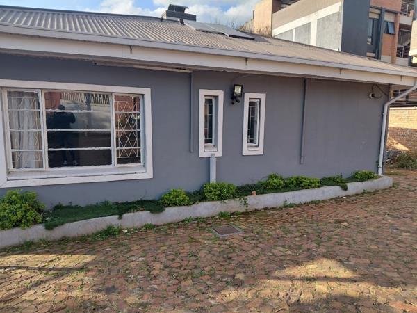 295 m² Commercial space