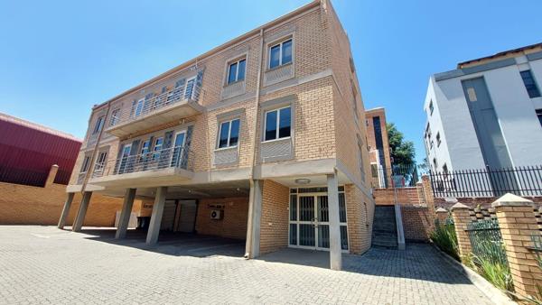 438 m² Commercial space