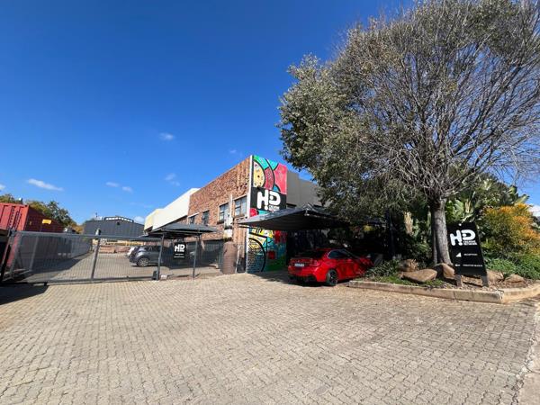 369 m² Commercial space