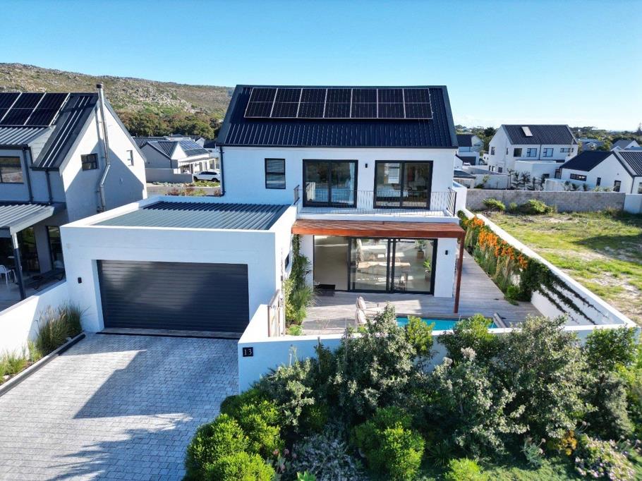 5 Bedroom House