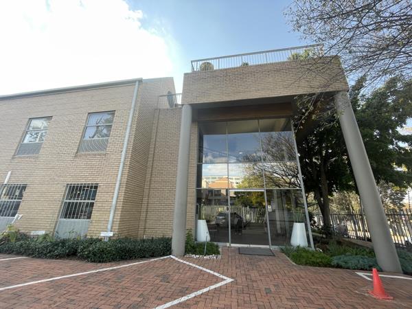 960 m² Commercial space