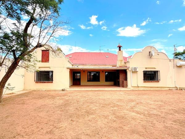 329 m² Farm
