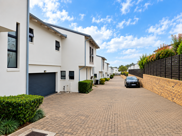 4 Bedroom Townhouse