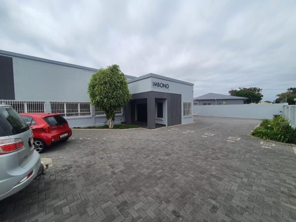 300 m² Office Space