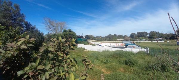 1 196 m² Land