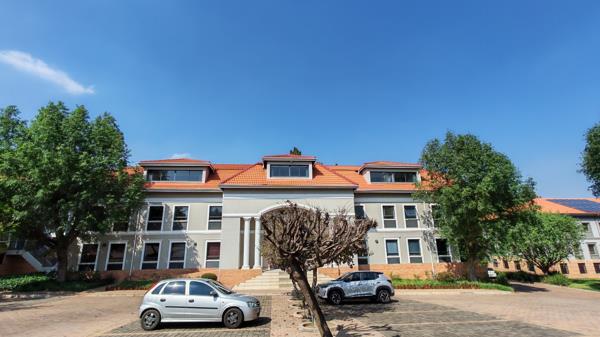 326 m² Office Space