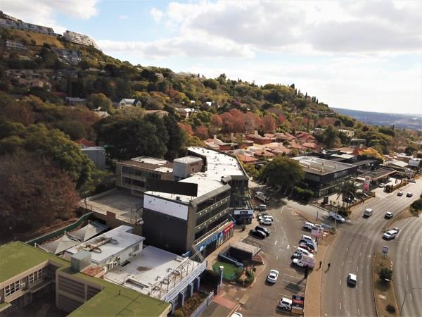 104 m² Commercial space