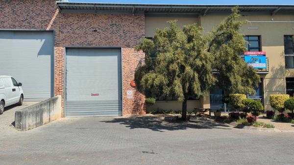 963 m² Industrial space