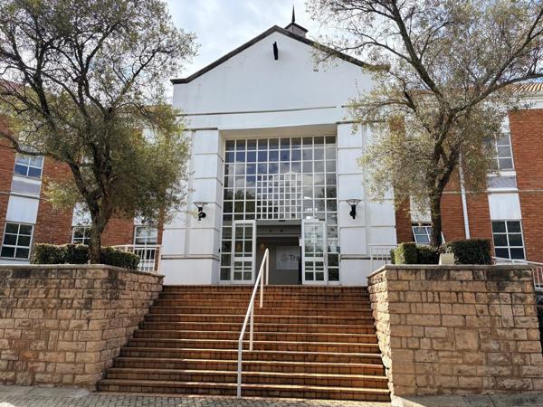 270 m² Commercial space